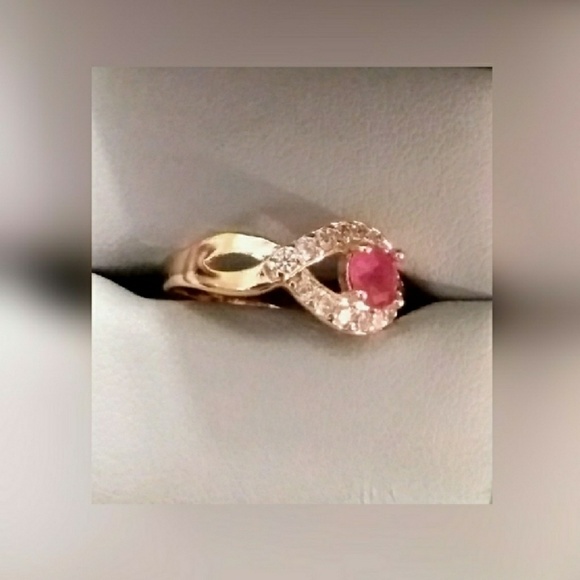 💎18K Rose Gold Ruby Ring With Infinity Pave - Picture 2 of 4